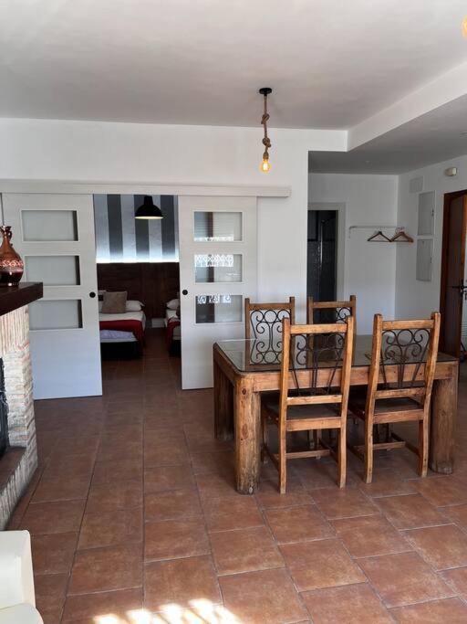 La Casa De La Avenida Apartment Cenes De La Vega Bagian luar foto