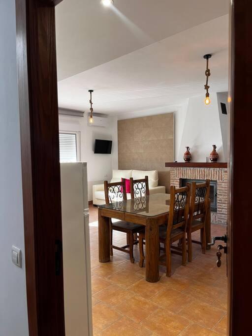 La Casa De La Avenida Apartment Cenes De La Vega Bagian luar foto